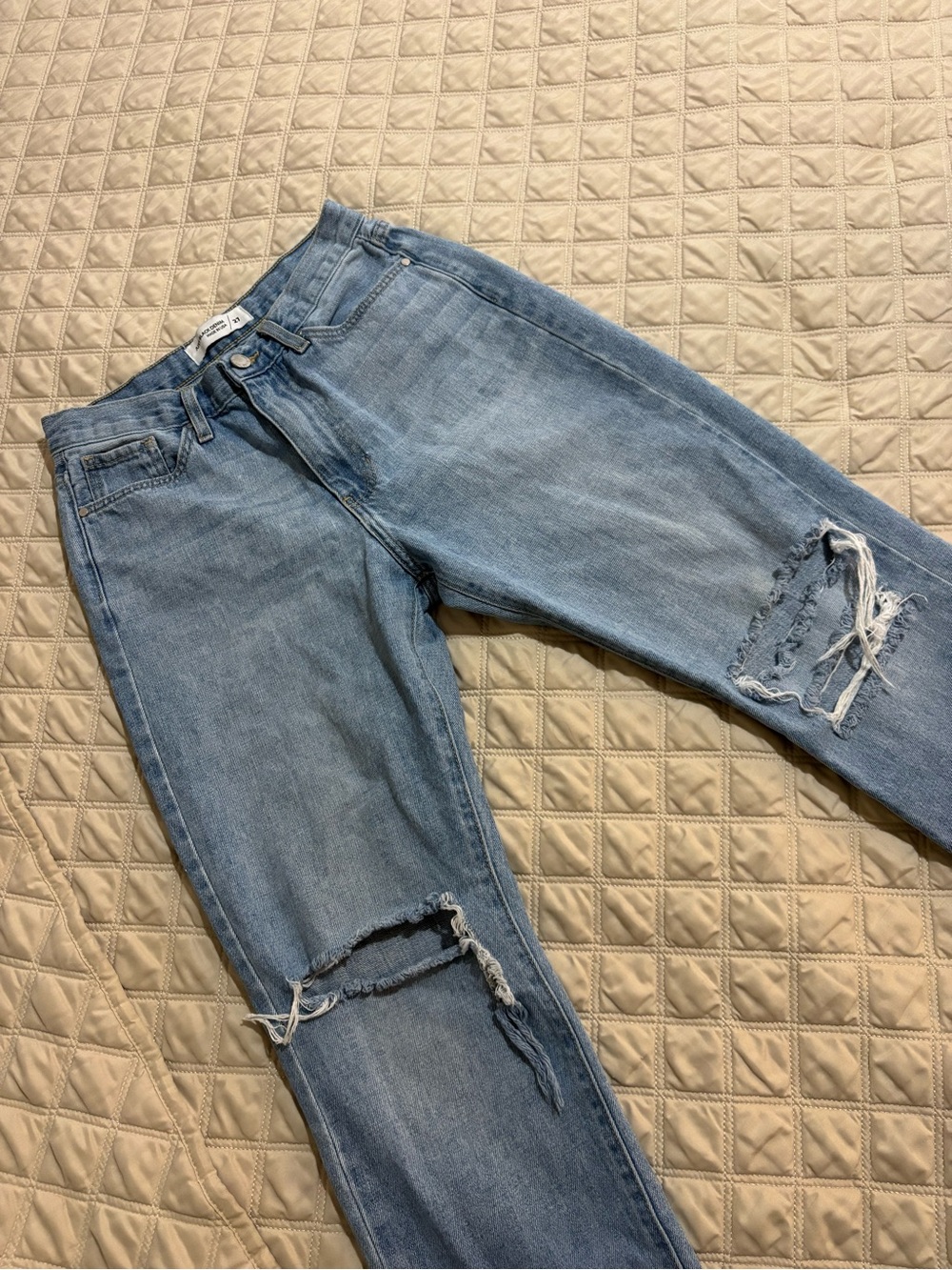 Just Black Women's Light Blue Distressed Straight Jeans - Picture 3 of 4